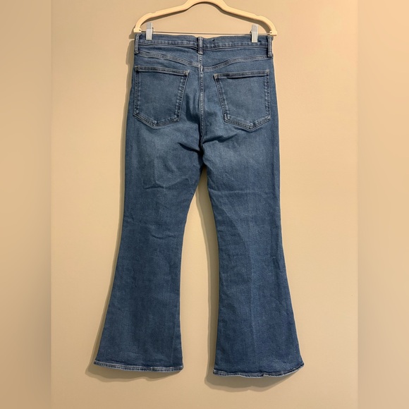 Women’s GAP soft vintage flare jeans, size 12/31 Short - Picture 2 of 3